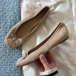 Jennifer Tattanelli Beige Tan Ballet Flats with Leather Toe and Bow Size 37
